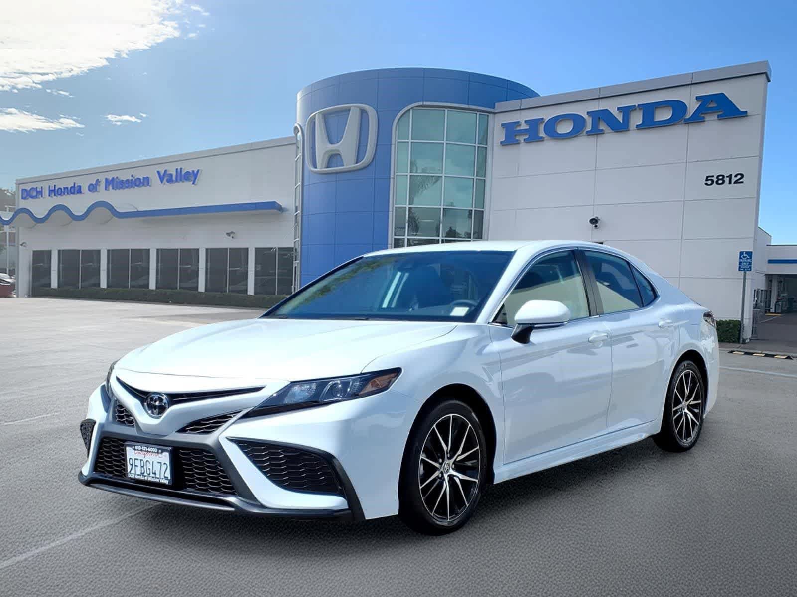 Used 2023 Toyota Camry SE