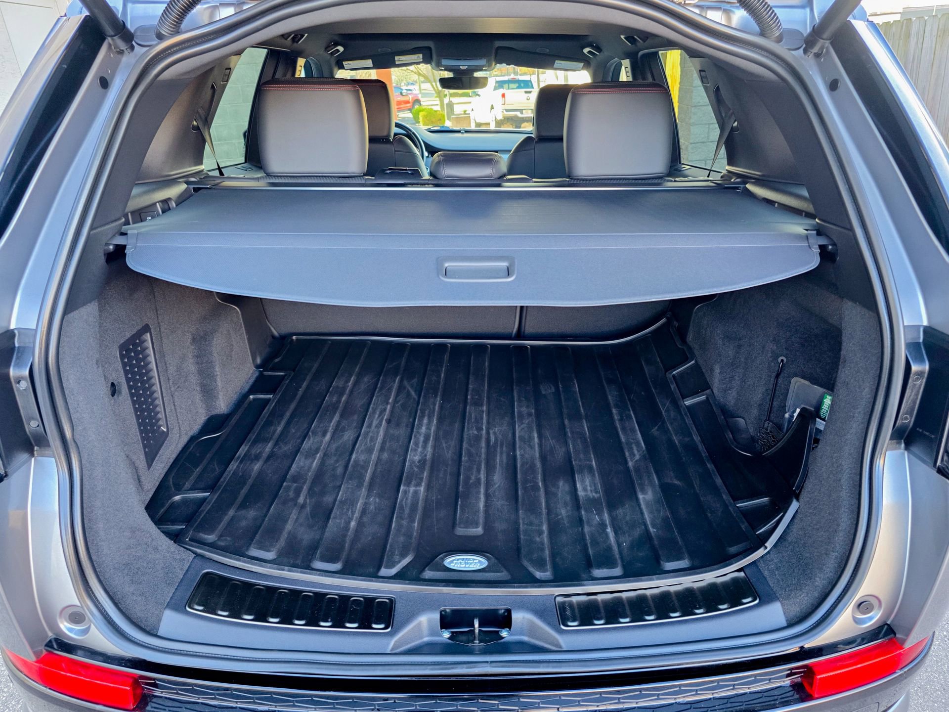 Used 2023 Land Rover Discovery Sport S R-Dynamic image 41