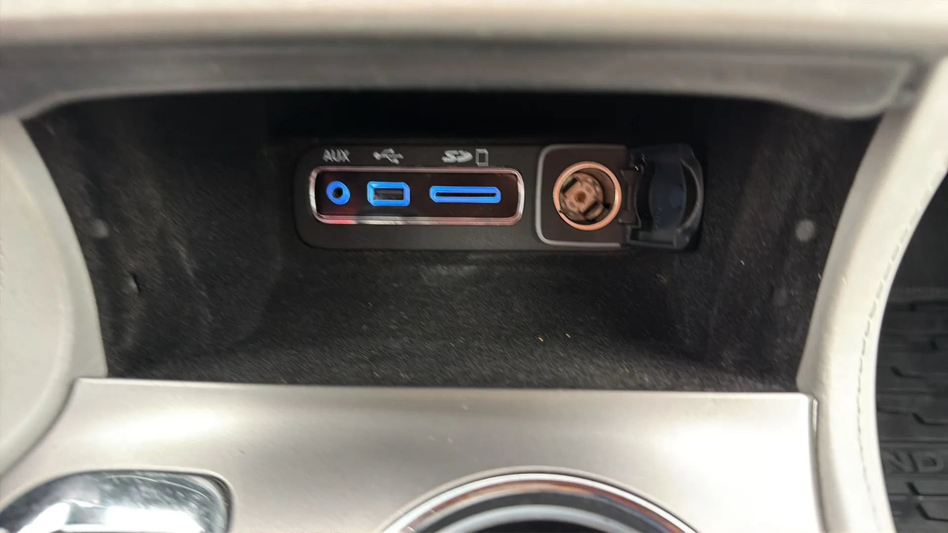 Used 2017 Jeep Grand Cherokee Summit AWD/4WD image 18
