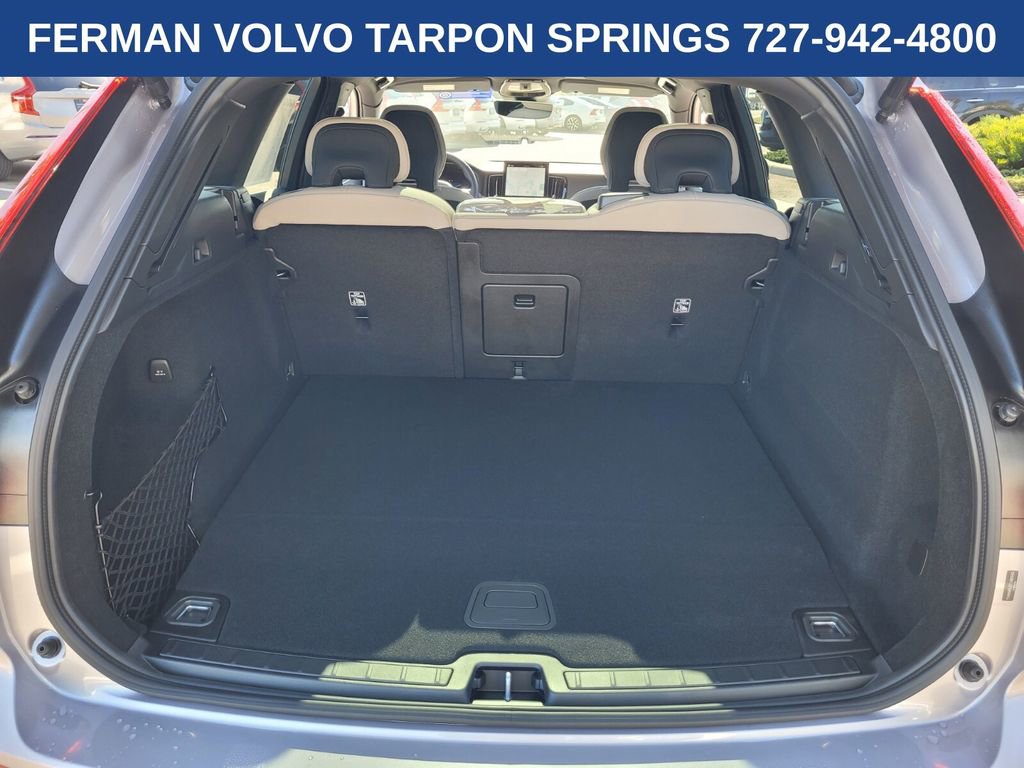 New 2026 Volvo XC60 T8 Core image 18