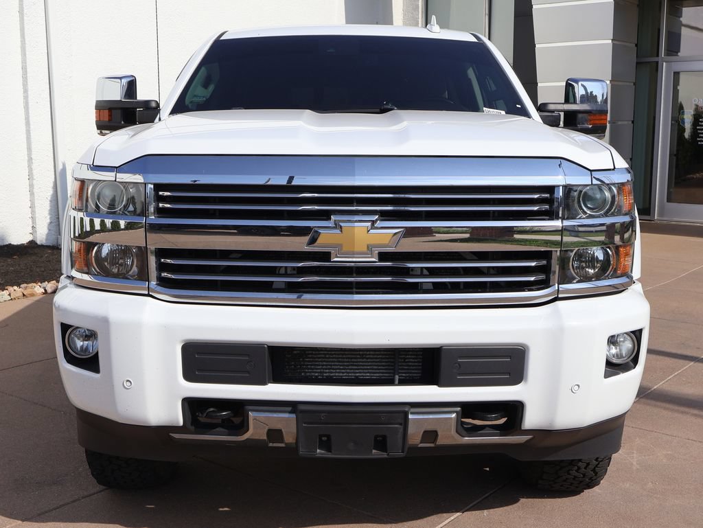 Used 2016 Chevrolet Silverado 2500 High Country w/ Duramax Plus Package AWD/4WD image 2