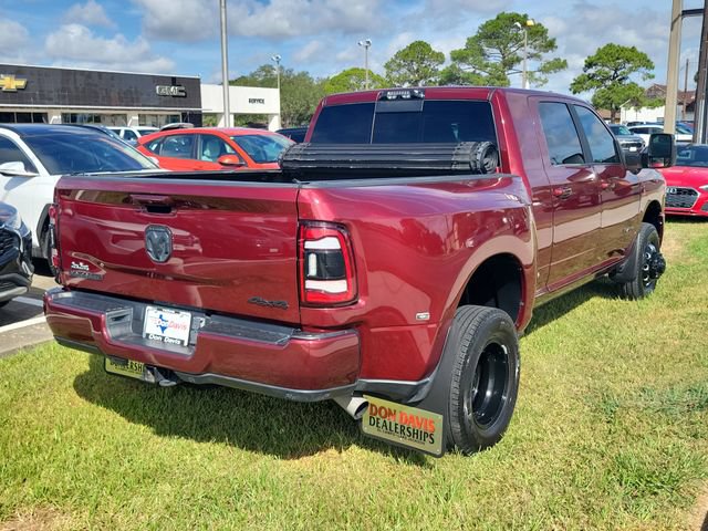 Used 2024 RAM 3500 Laramie w/ Night Edition AWD/4WD image 3