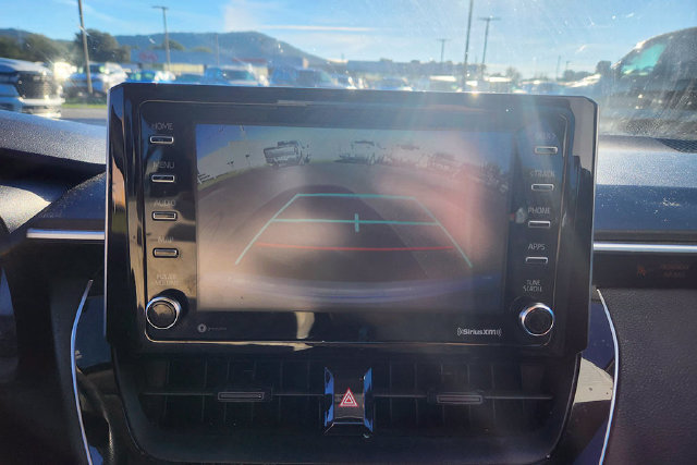 Used 2021 Toyota Corolla LE FWD image 11