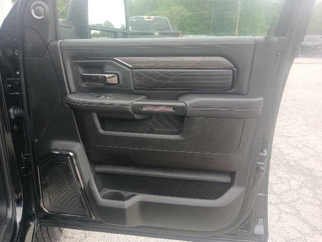 New 2026 RAM 3500 Limited AWD/4WD image 34