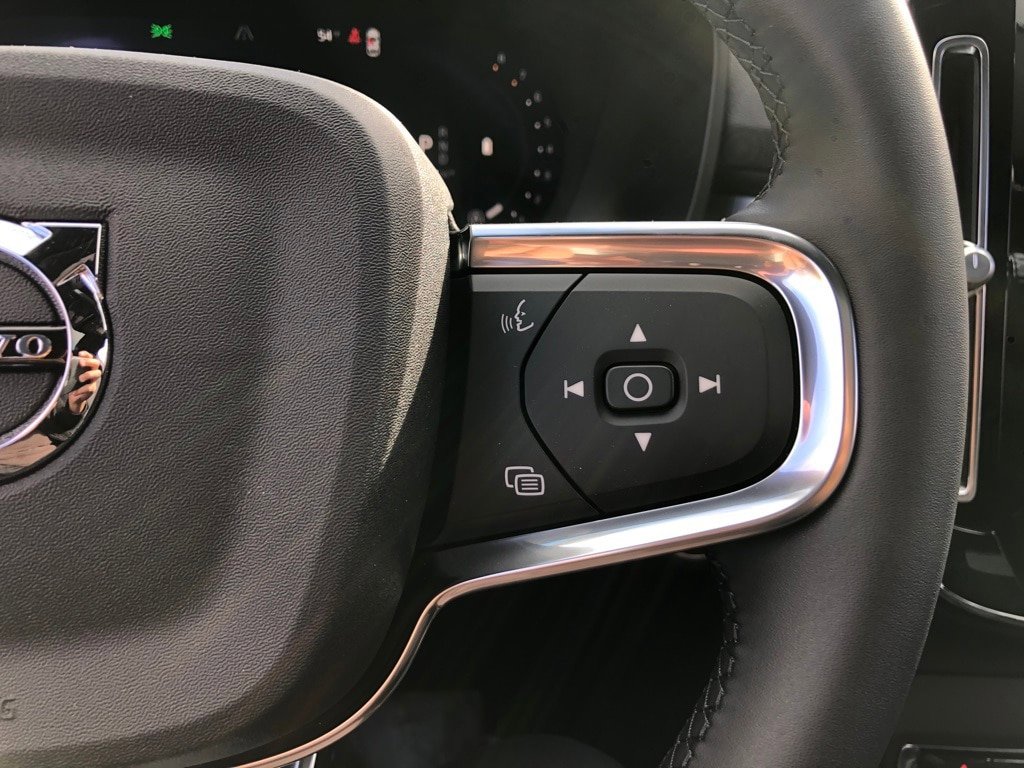 New 2026 Volvo XC40 B5 Ultra w/ Protection Package Premier AWD/4WD image 23