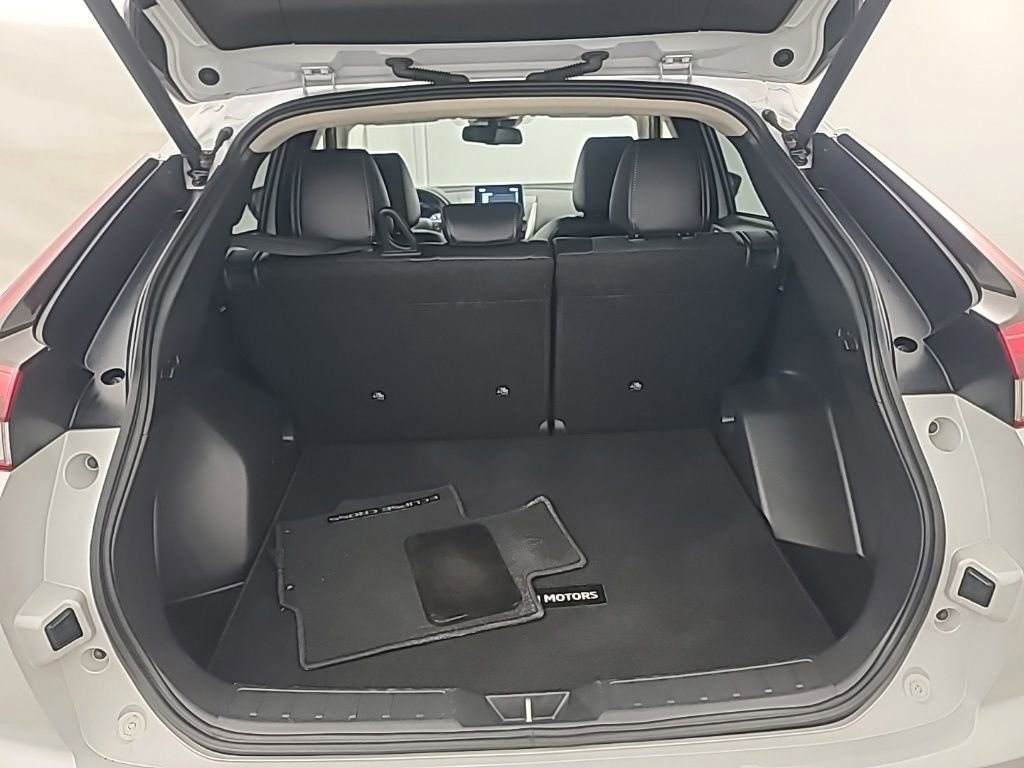 Used 2025 Mitsubishi Eclipse Cross SE image 17