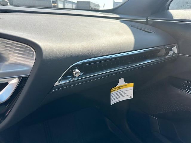 New 2025 Cadillac Lyriq Luxury image 21