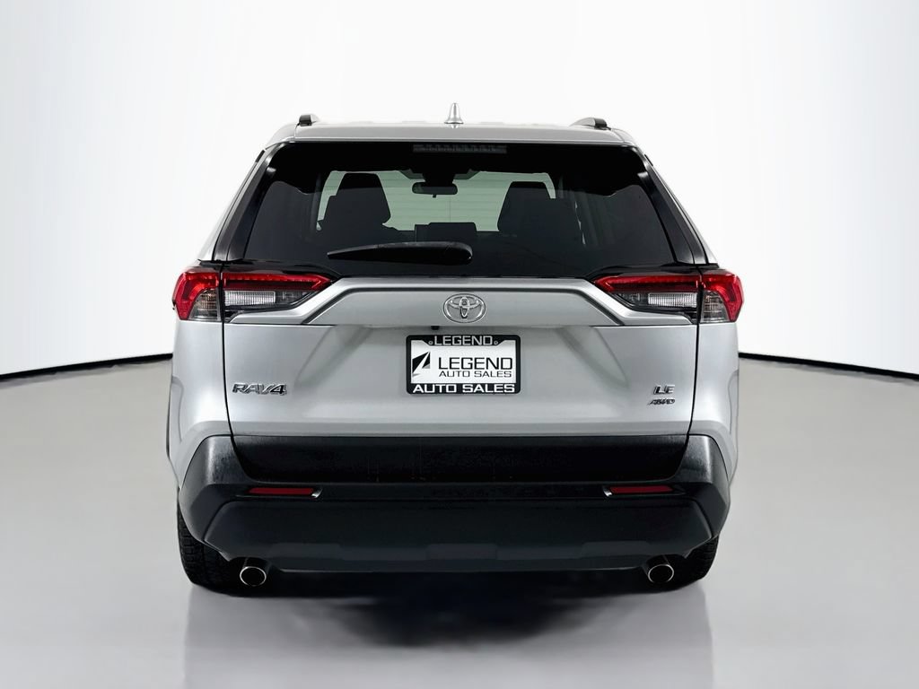 Used 2021 Toyota RAV4 LE AWD/4WD image 7