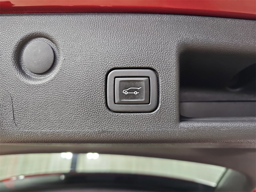 Certified 2023 Chevrolet Equinox RS w/ RS Leather Package image 17