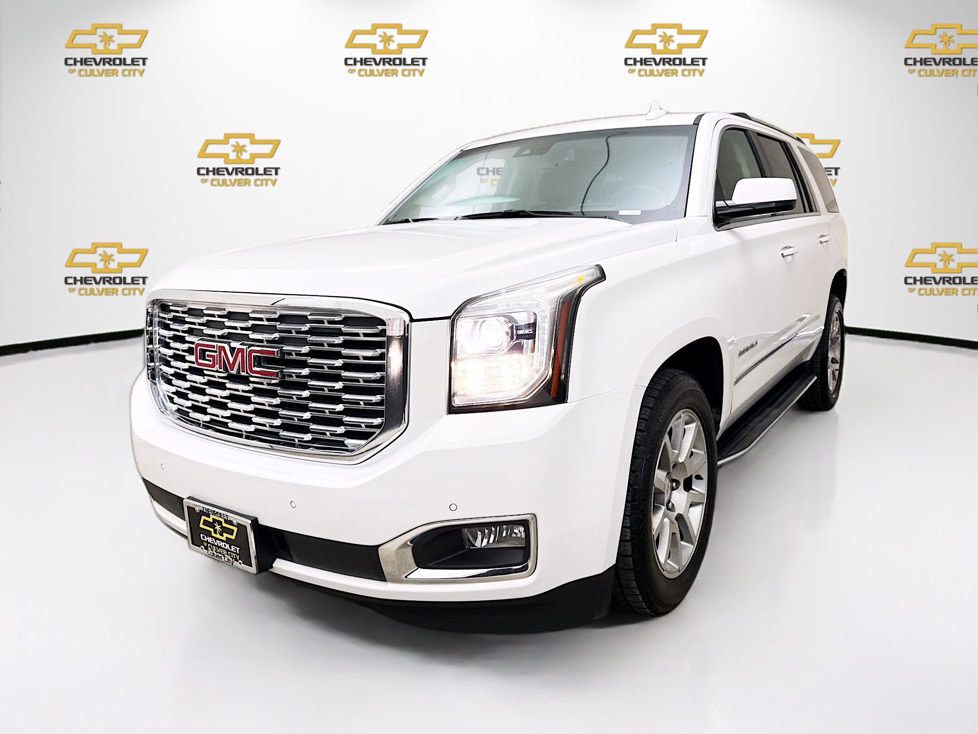 Used 2019 GMC Yukon Denali w/ Open Road Package AWD/4WD image 3