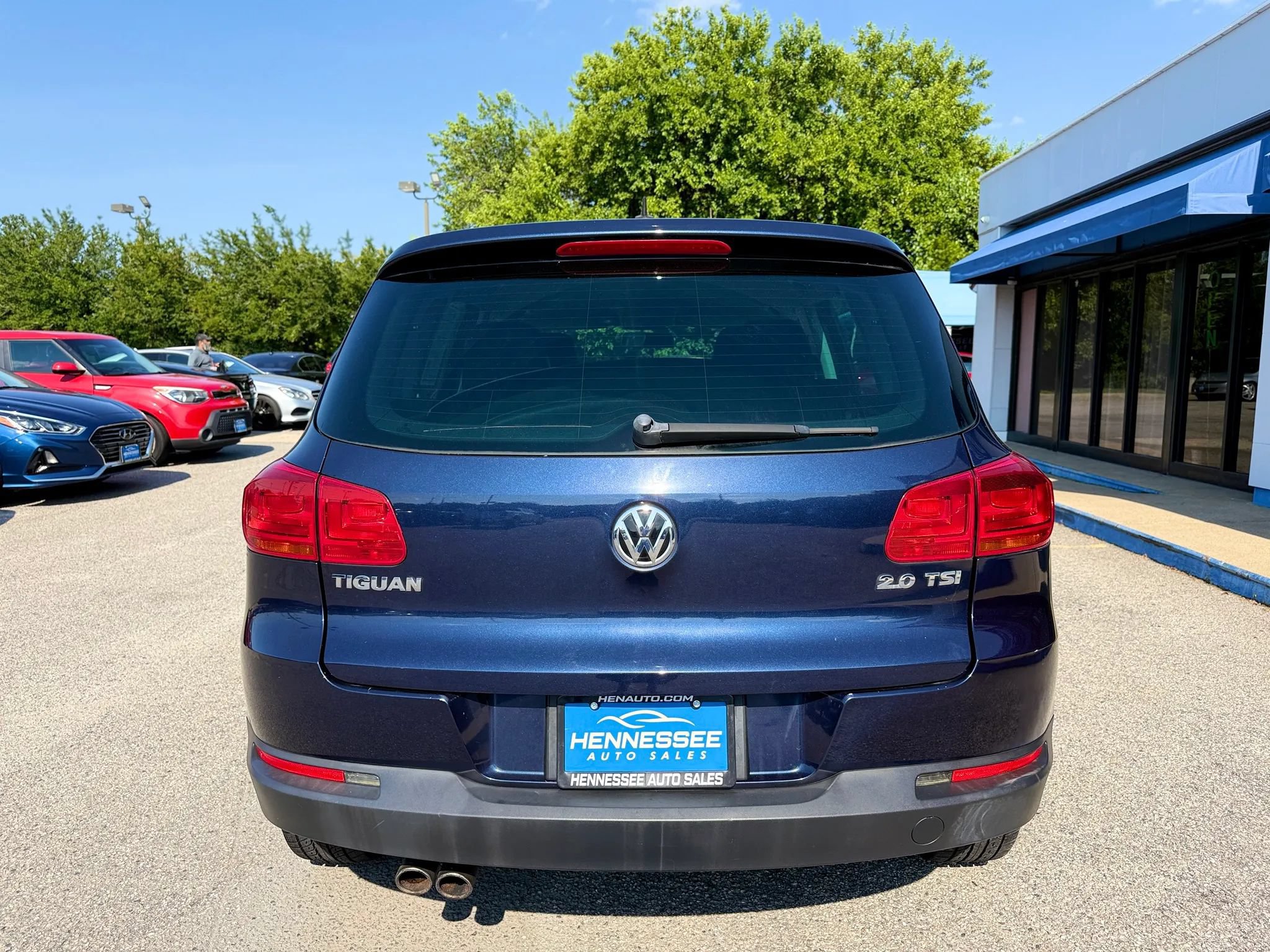 Used 2012 Volkswagen Tiguan LE FWD image 15