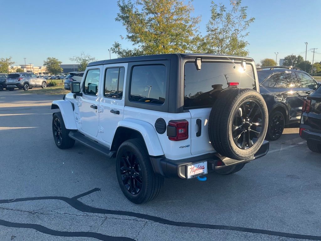 Used 2023 Jeep Wrangler Unlimited Sahara image 5