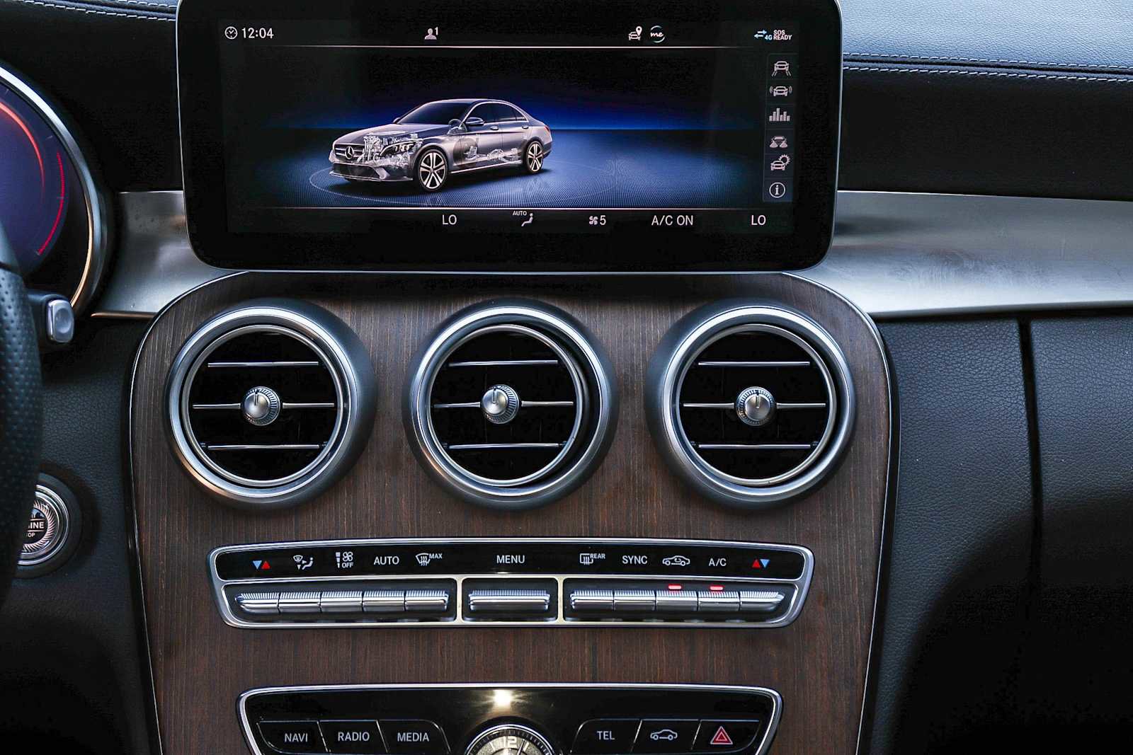 Used 2020 Mercedes-Benz C 300 Sedan image 12