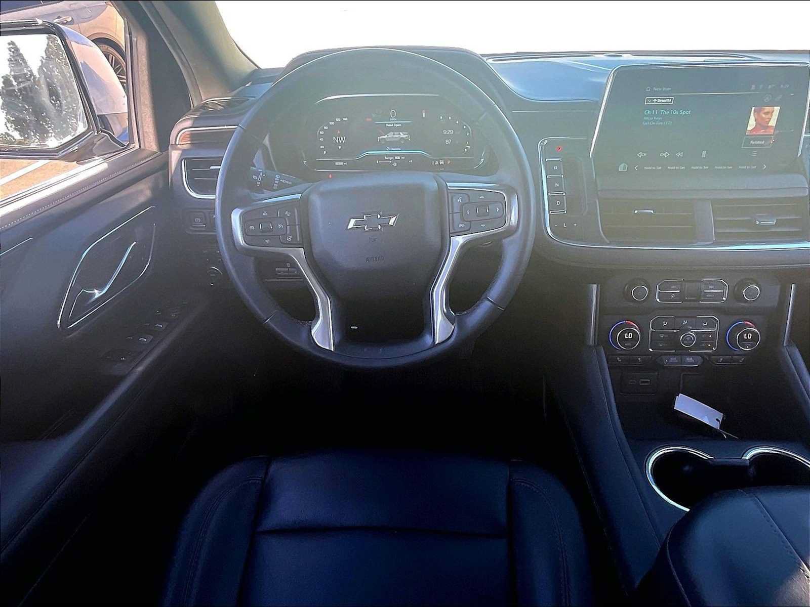 Used 2023 Chevrolet Tahoe Z71 w/ Z71 Off-Road Package AWD/4WD image 10