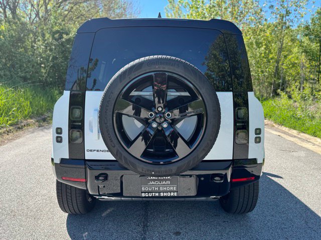 New 2026 Land Rover Defender 110 X-Dynamic SE AWD/4WD image 6