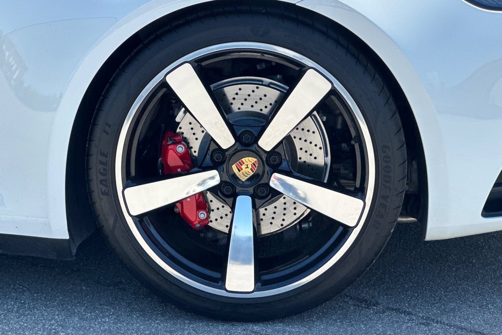 Certified 2024 Porsche 911 Carrera S RWD image 43