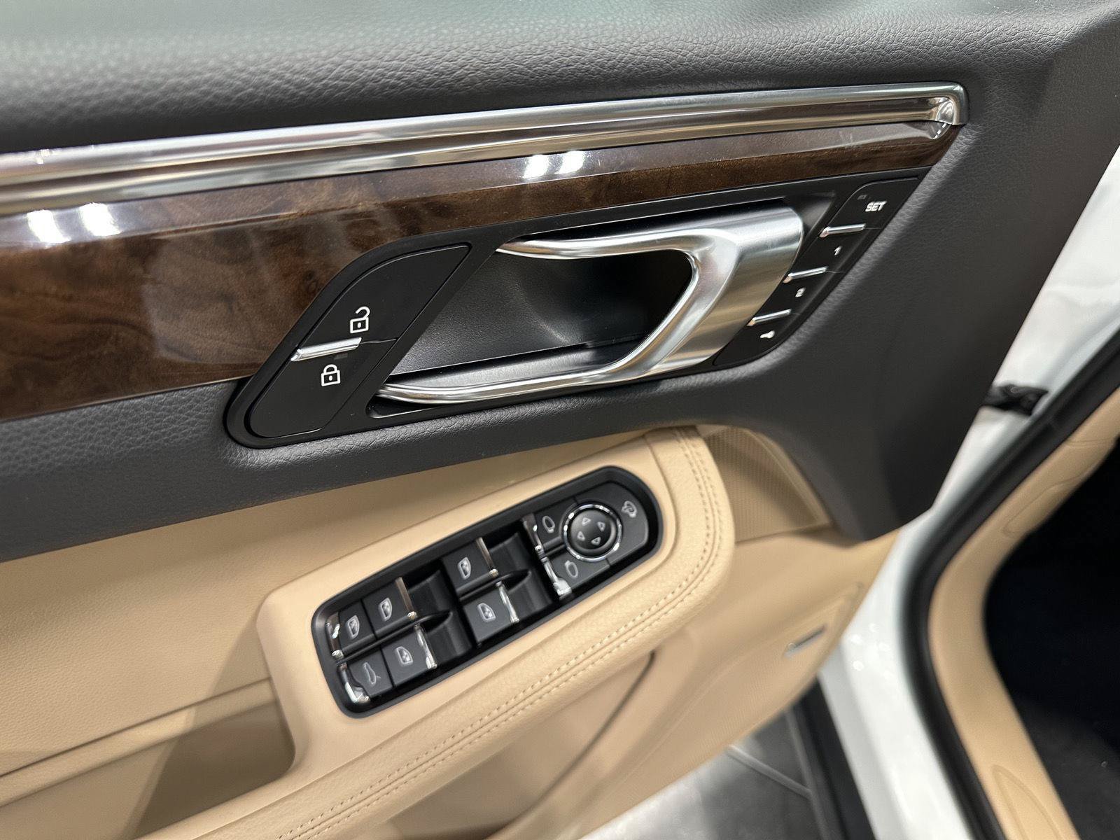 New 2026 Porsche Macan AWD/4WD image 16
