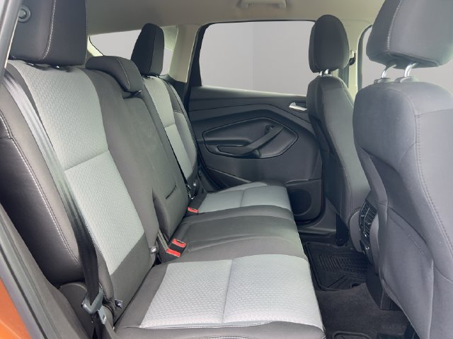 Used 2017 Ford Escape SE AWD/4WD image 25