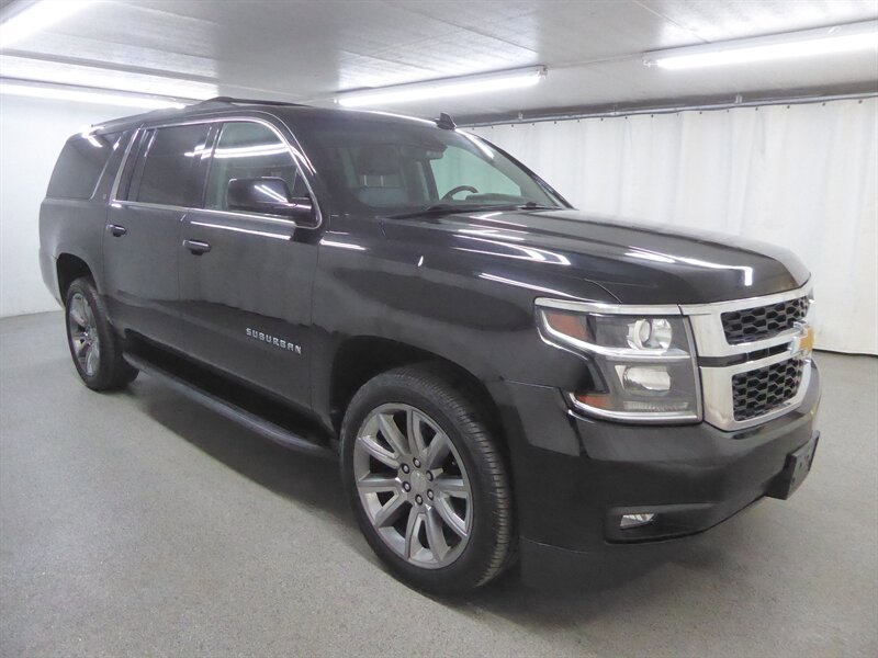 Used 2019 Chevrolet Suburban LT w/ Luxury Package
