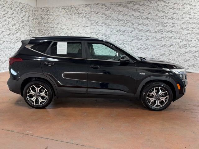 Used 2021 Kia Seltos EX image 6