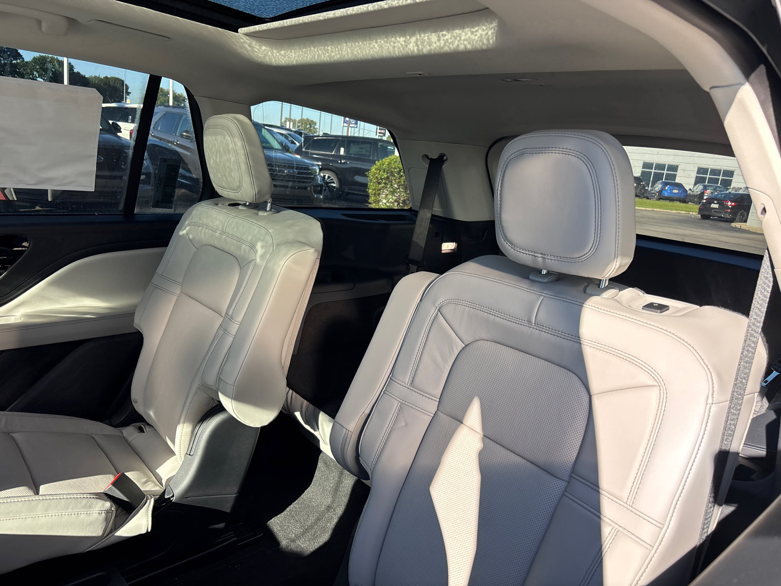 New 2027 Lincoln Aviator Reserve AWD/4WD image 25