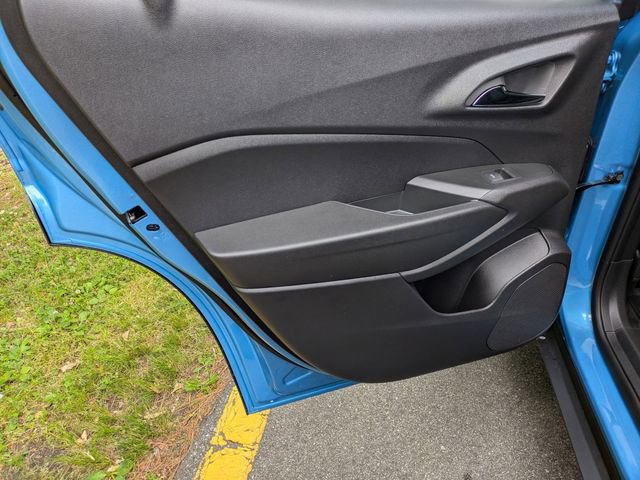 New 2026 Chevrolet Trax LT w/ Sunroof Package FWD image 22