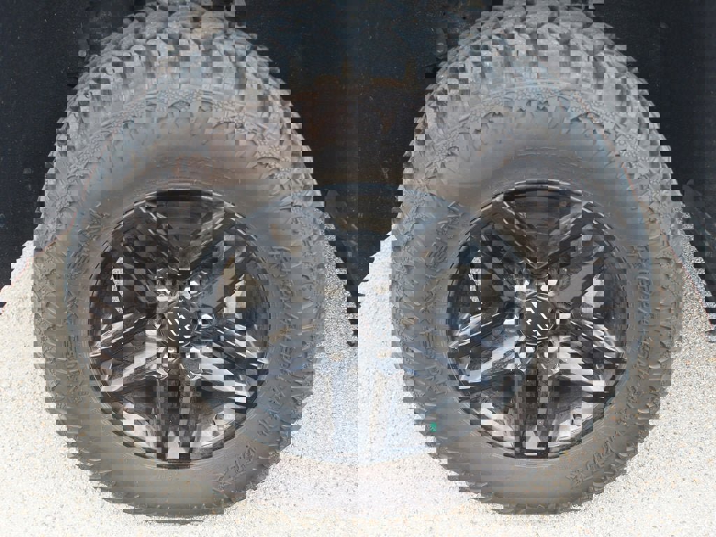 Used 2020 Chevrolet Silverado 1500 LT Trail Boss AWD/4WD image 26