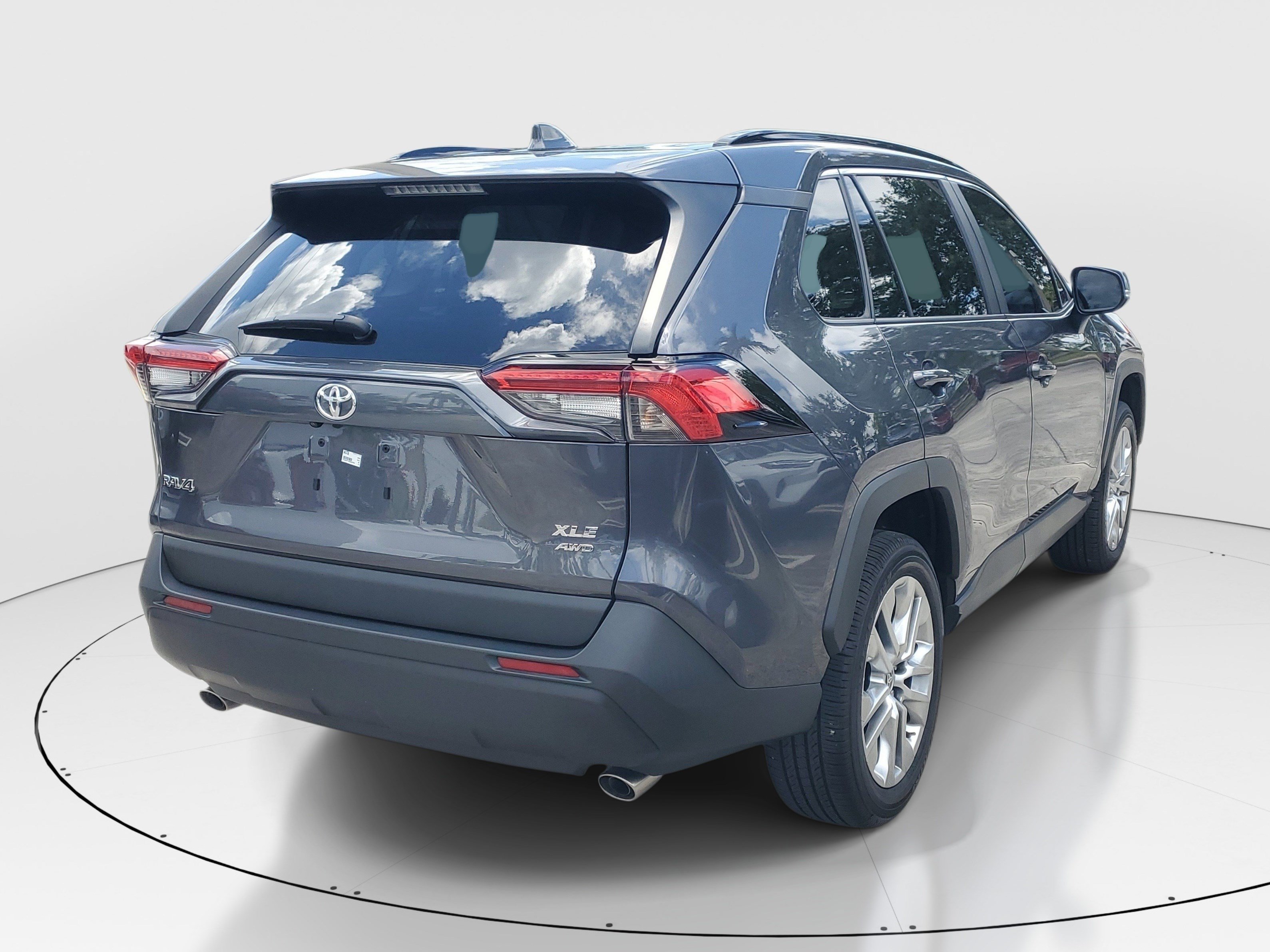 Used 2025 Toyota RAV4 XLE Premium w/ Weather Package AWD/4WD image 3
