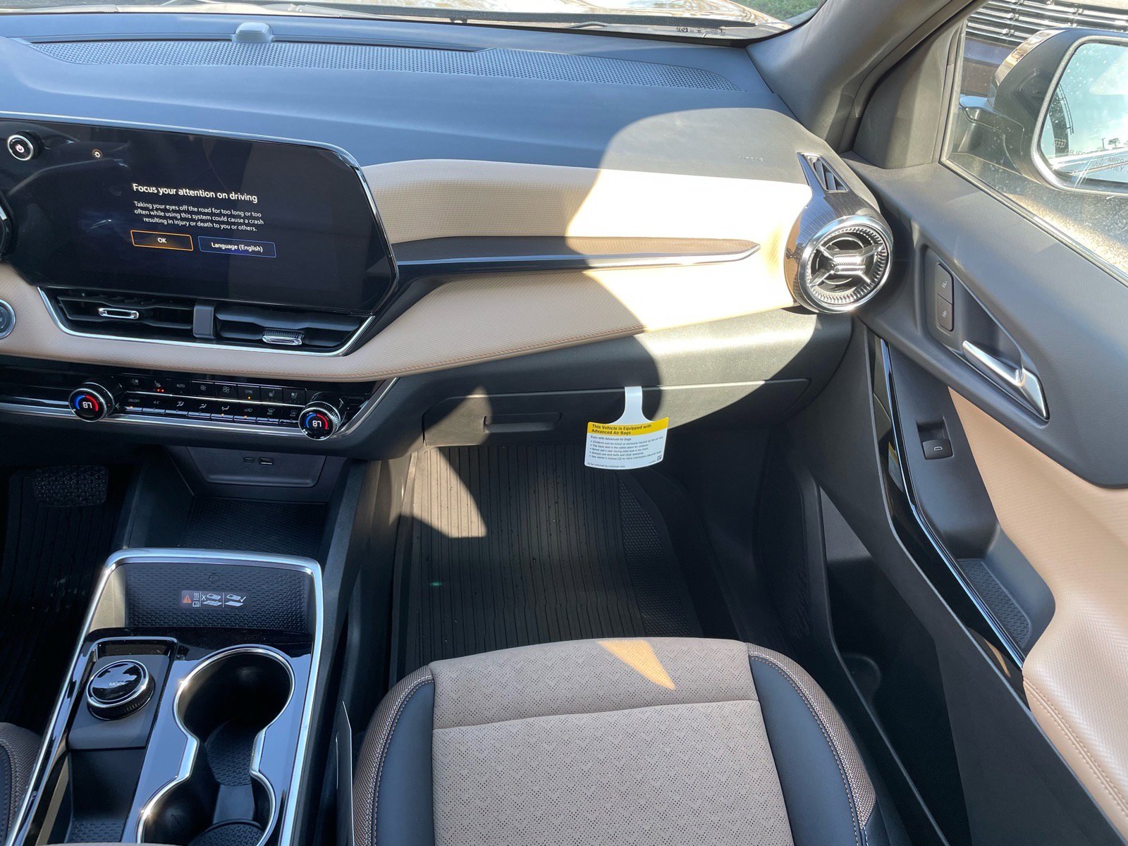 Used 2025 Chevrolet Equinox ACTIV w/ Convenience Package III image 6