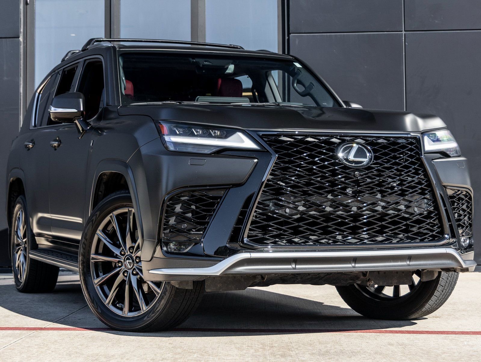 Used 2022 Lexus LX 600 F Sport w/ Accessory Package (Z1) image 2