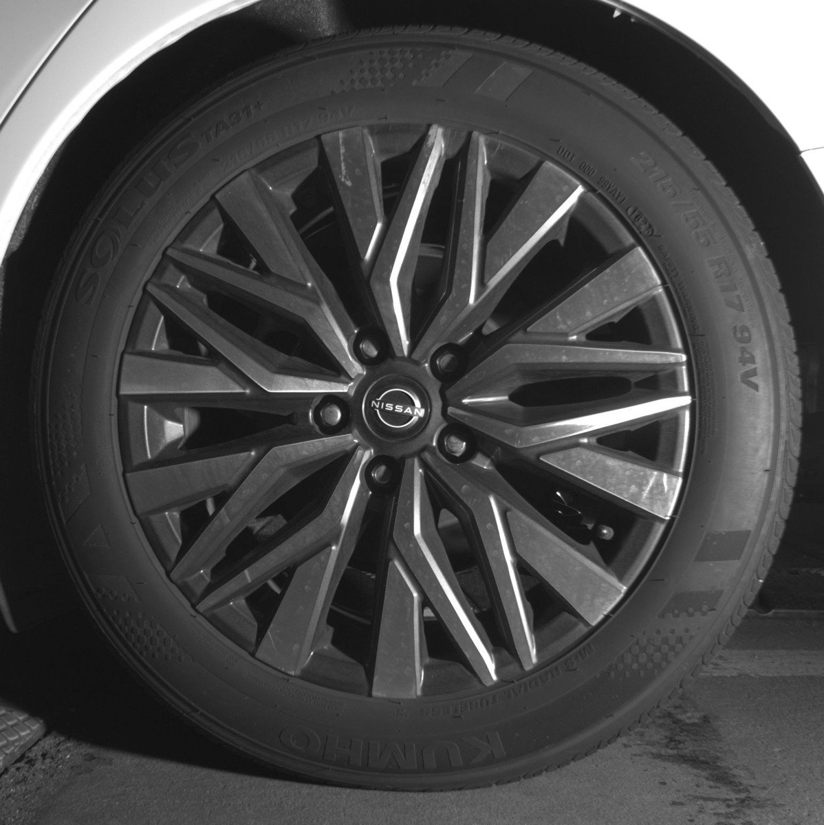 Used 2025 Nissan Altima 2.5 SV image 14