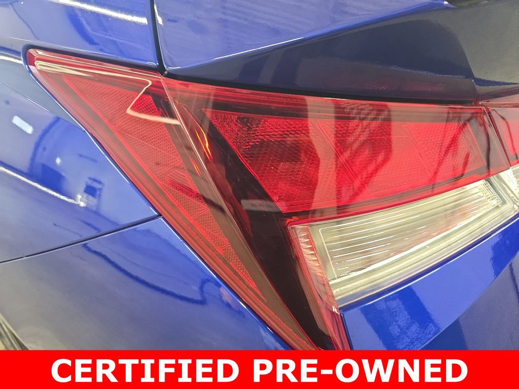 Certified 2025 Hyundai Elantra Sport image 34