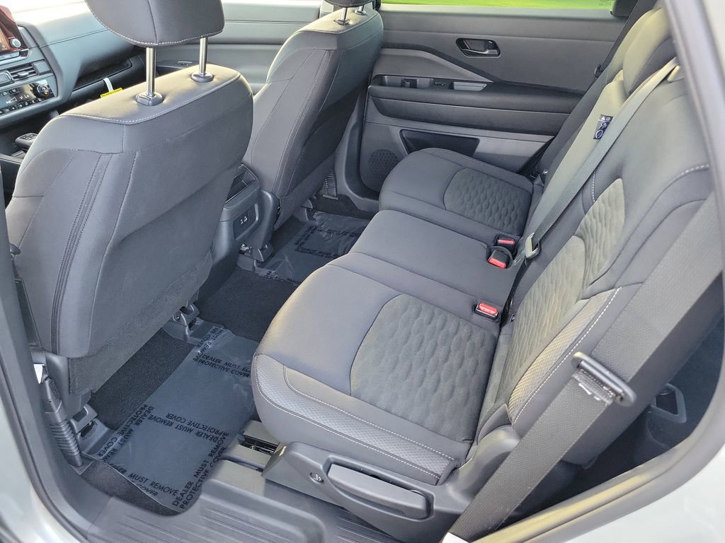 Certified 2025 Nissan Pathfinder S image 19