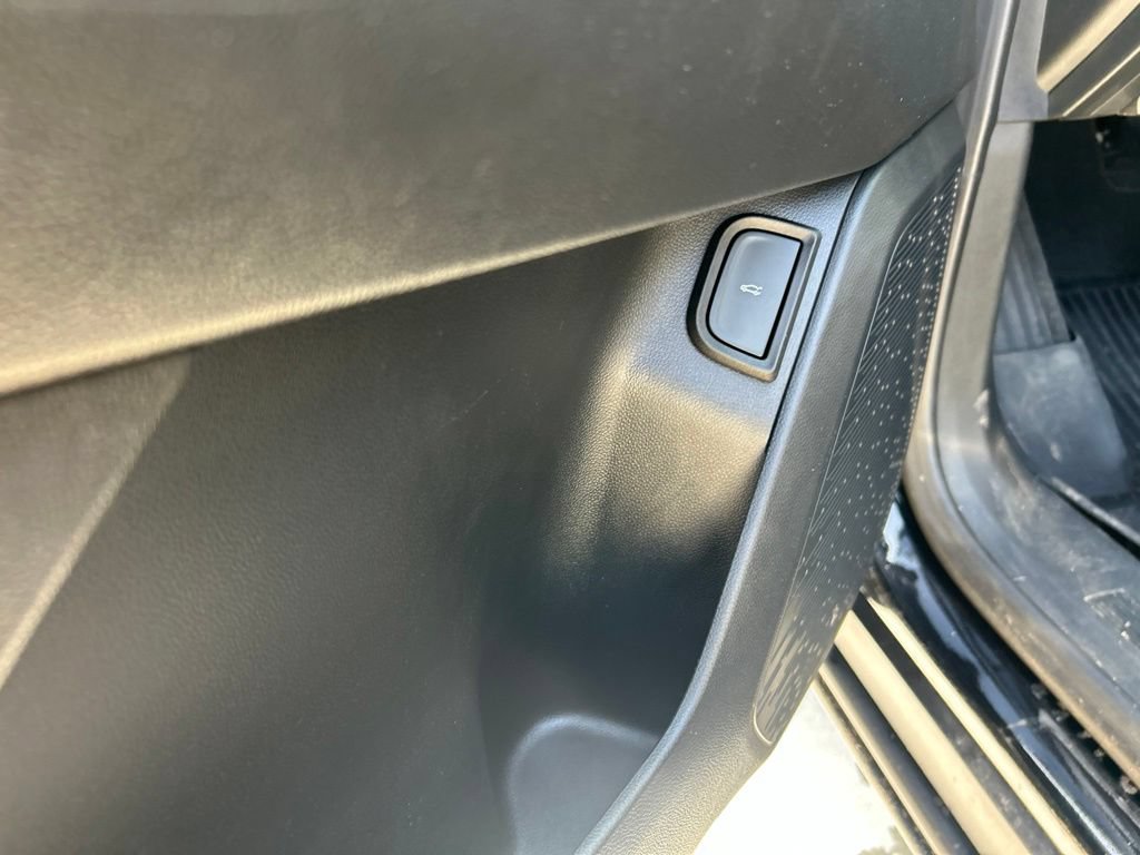 Used 2025 Chevrolet Equinox RS w/ Convenience Package III FWD image 23
