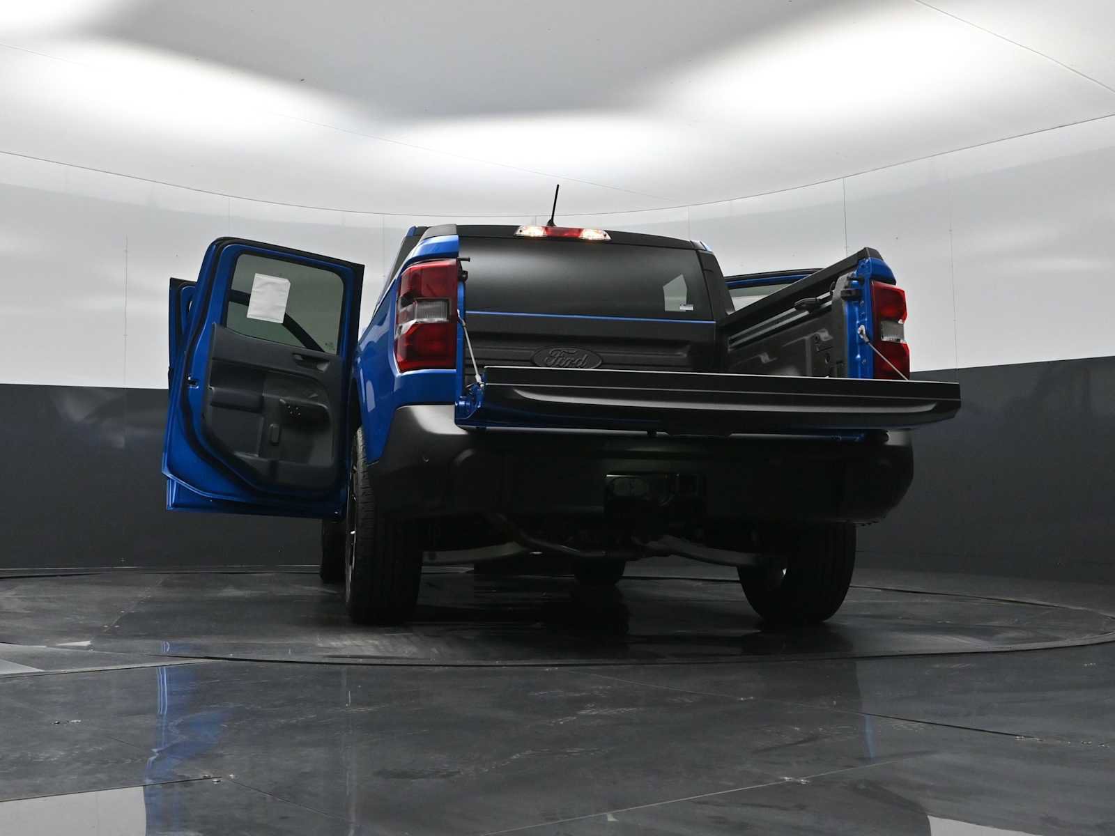 New 2026 Ford Maverick Lariat w/ Black Appearance Package image 39