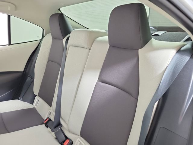Used 2025 Toyota Corolla LE FWD image 13