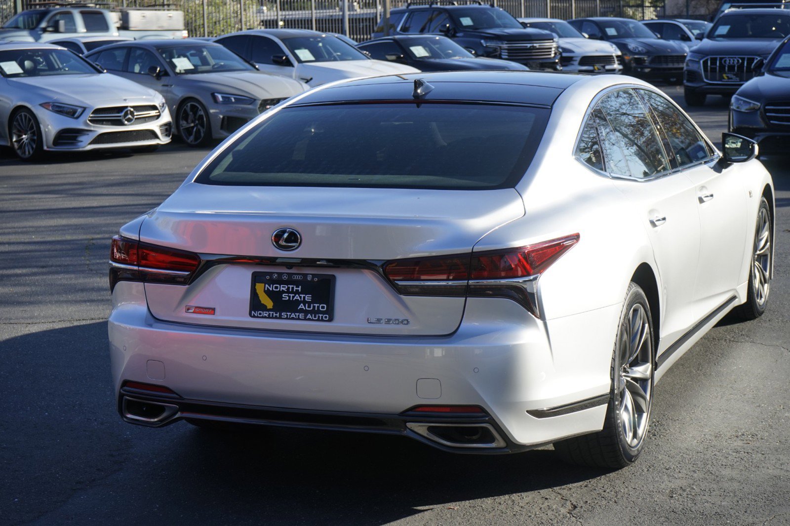 Used 2018 Lexus LS 500 F Sport w/ Accessory Package (Z2) image 9