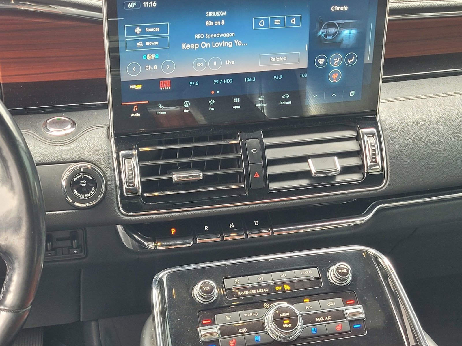 Used 2023 Lincoln Navigator Reserve image 15