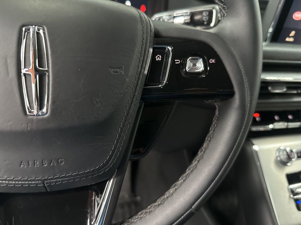 Used 2024 Lincoln Aviator AWD w/ Premium Package image 15