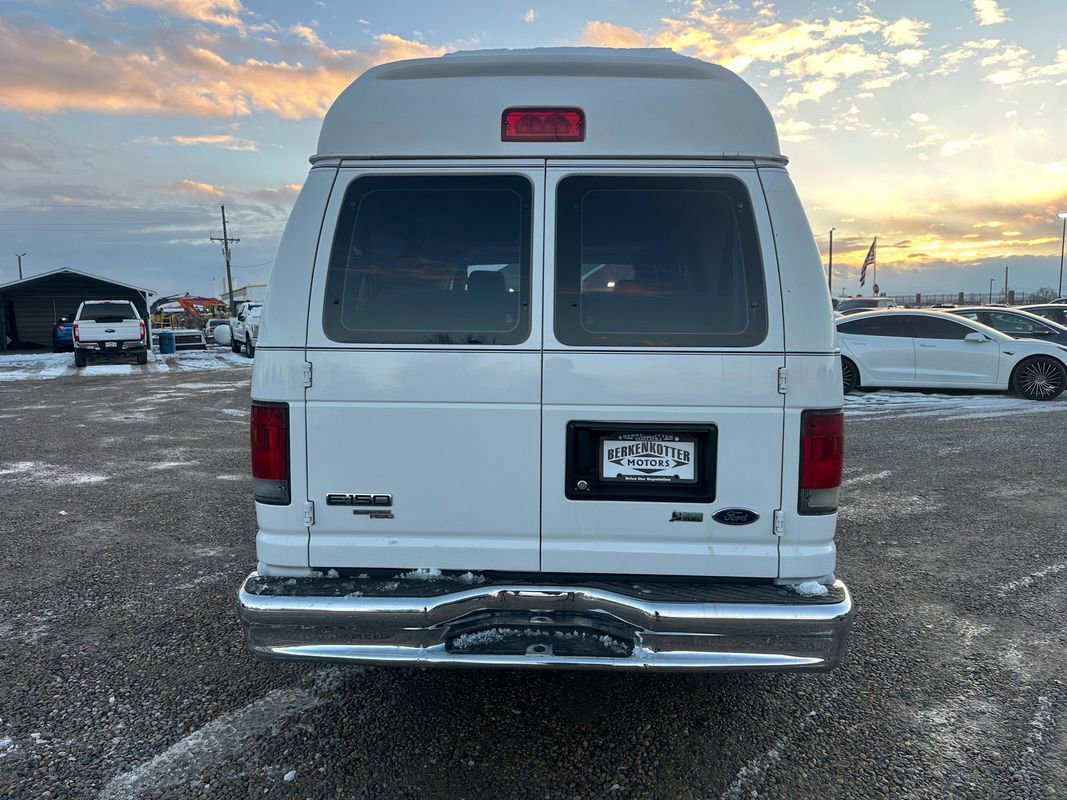 Used 2010 Ford E-150 and Econoline 150 image 10