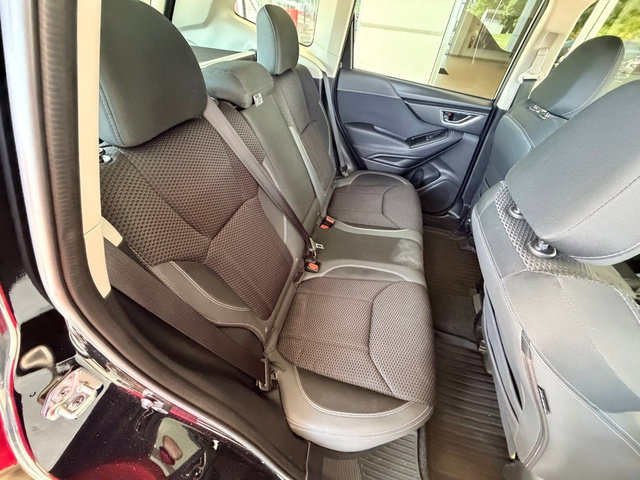 Used 2019 Subaru Forester Premium AWD/4WD image 24