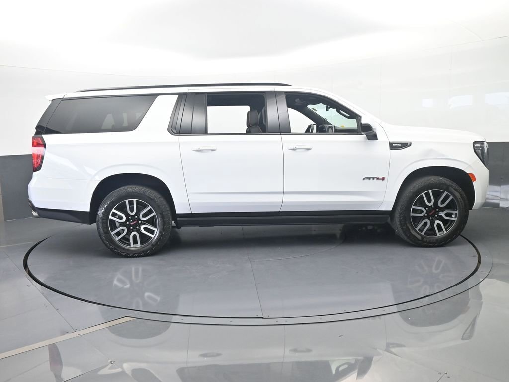 Used 2023 GMC Yukon XL AT4 image 7