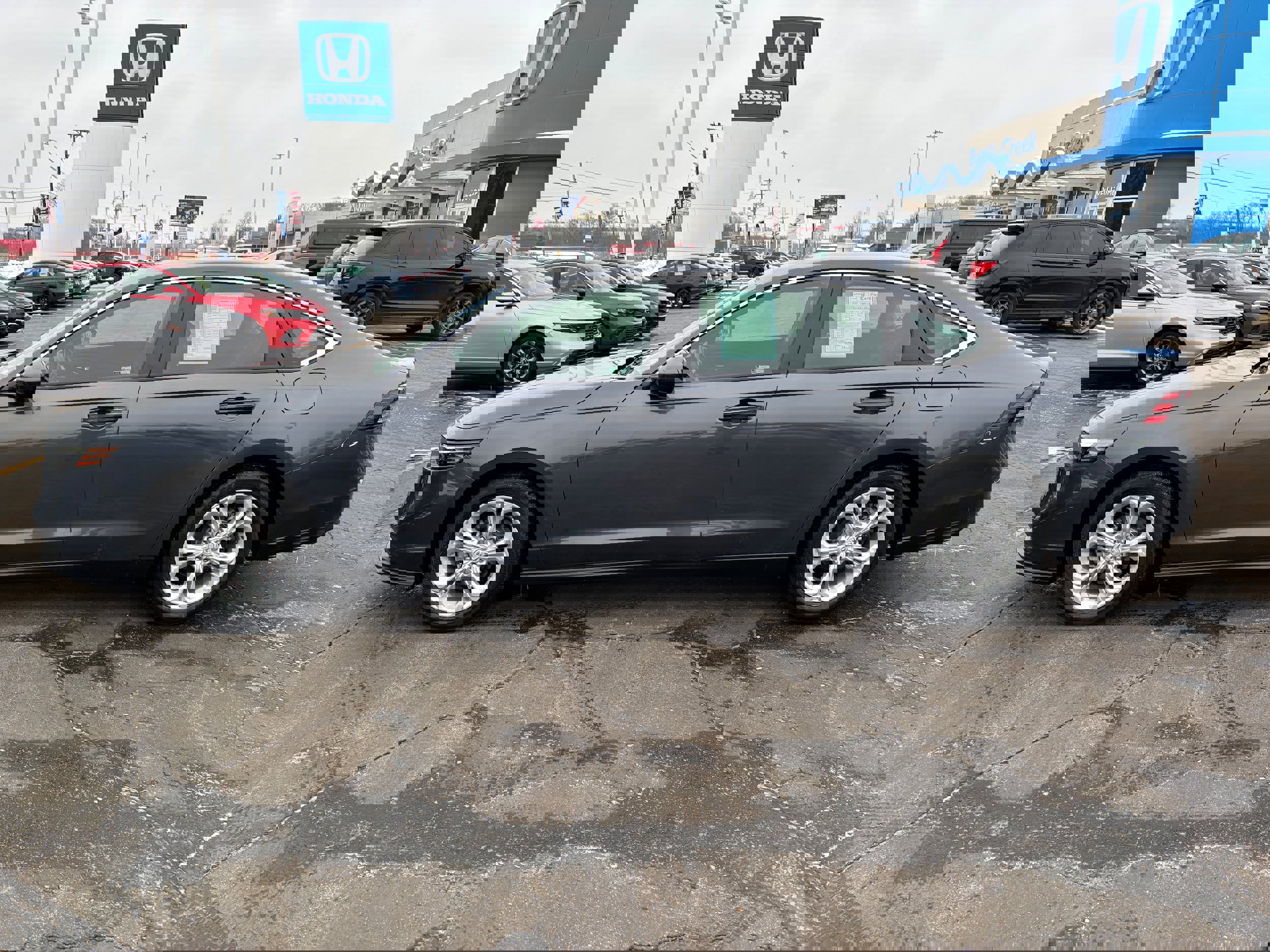 Certified 2023 Honda Accord LX image 1