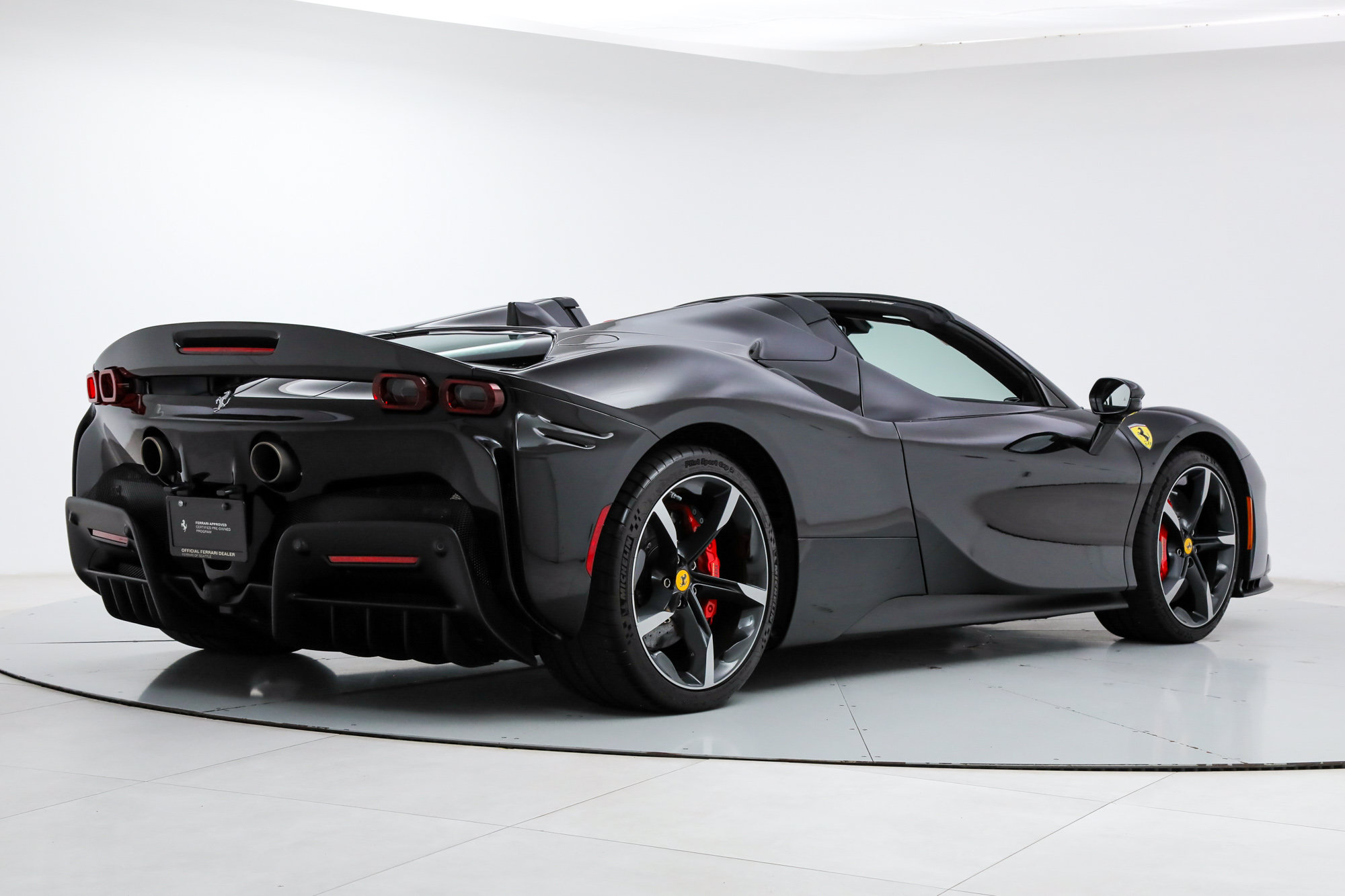 Certified 2022 Ferrari SF90 Spider AWD/4WD image 8