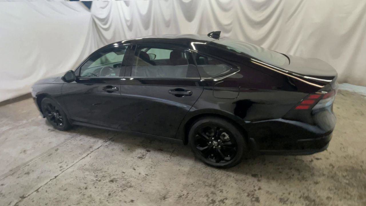 Used 2025 Honda Accord SE image 6