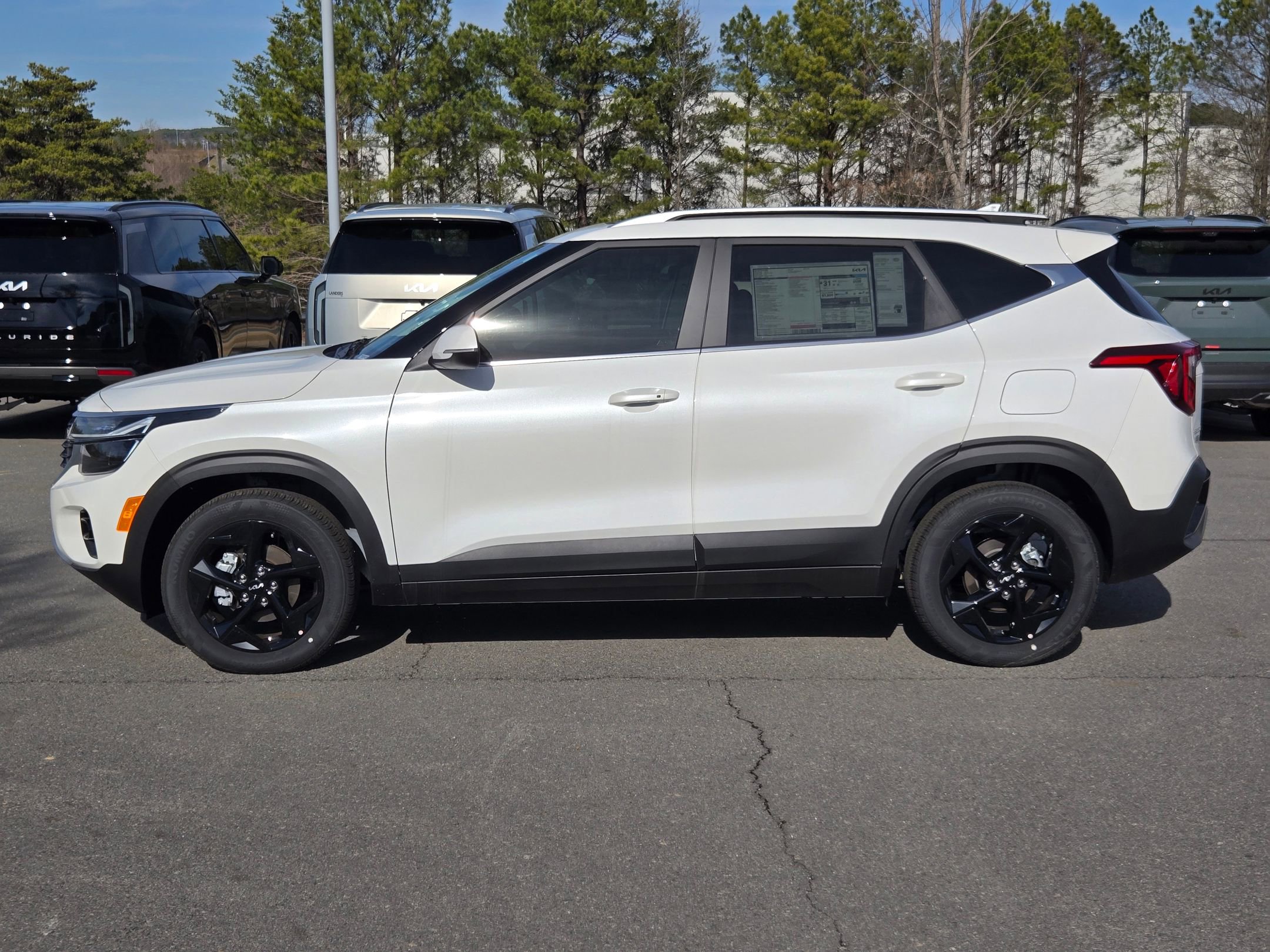 New 2026 Kia Seltos EX w/ EX Sunroof Package image 4