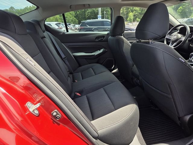 Used 2024 Nissan Altima 2.5 SV w/ SV Premium Package FWD image 16