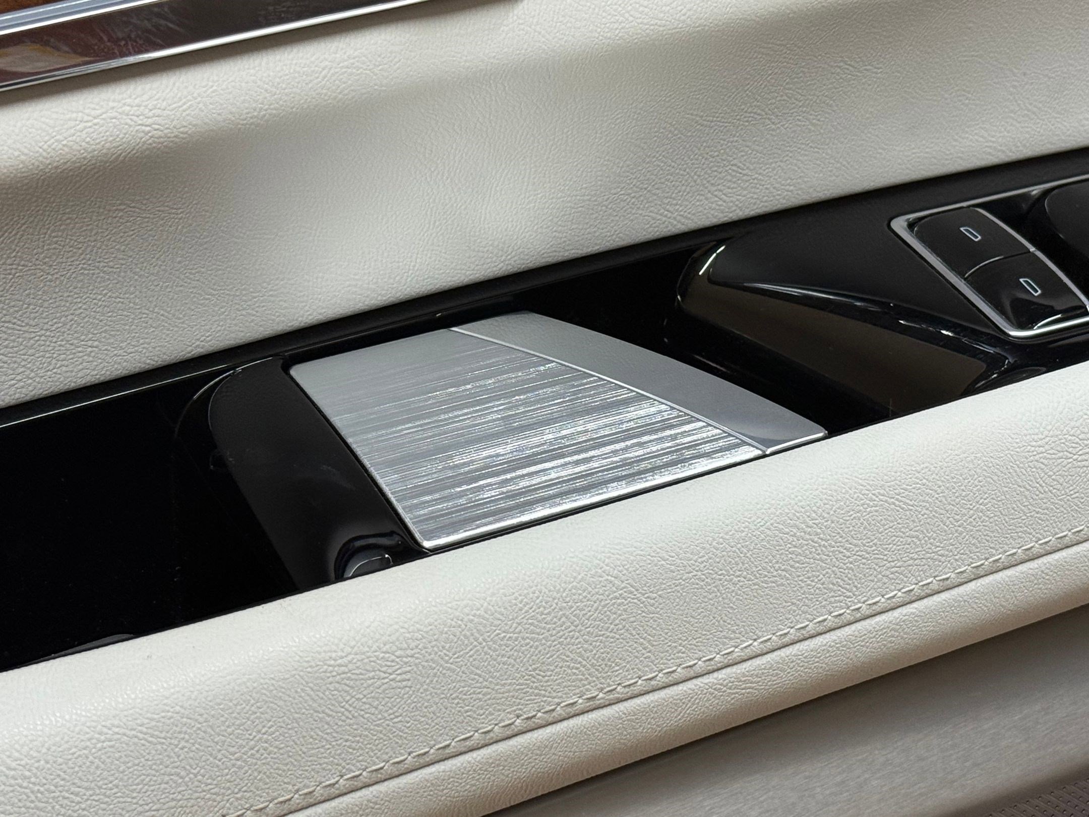 New 2026 Cadillac Vistiq Sport image 24