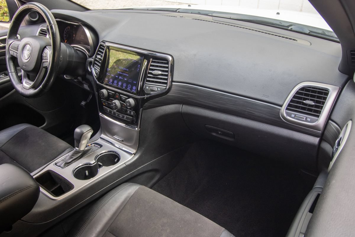 Used 2020 Jeep Grand Cherokee Altitude RWD image 22
