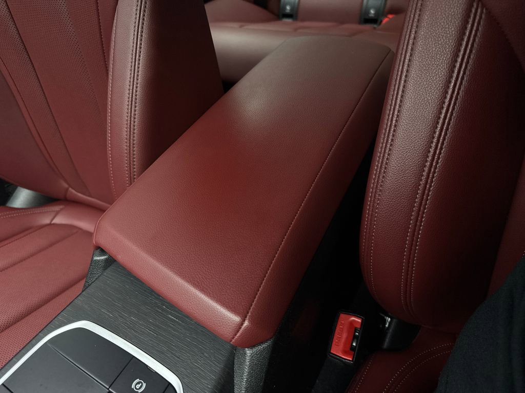 Used 2023 BMW 330i Sedan w/ Convenience Package image 70